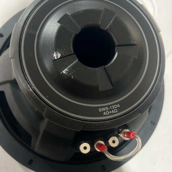 Alpine Subwoofer - Picture 1 of 4